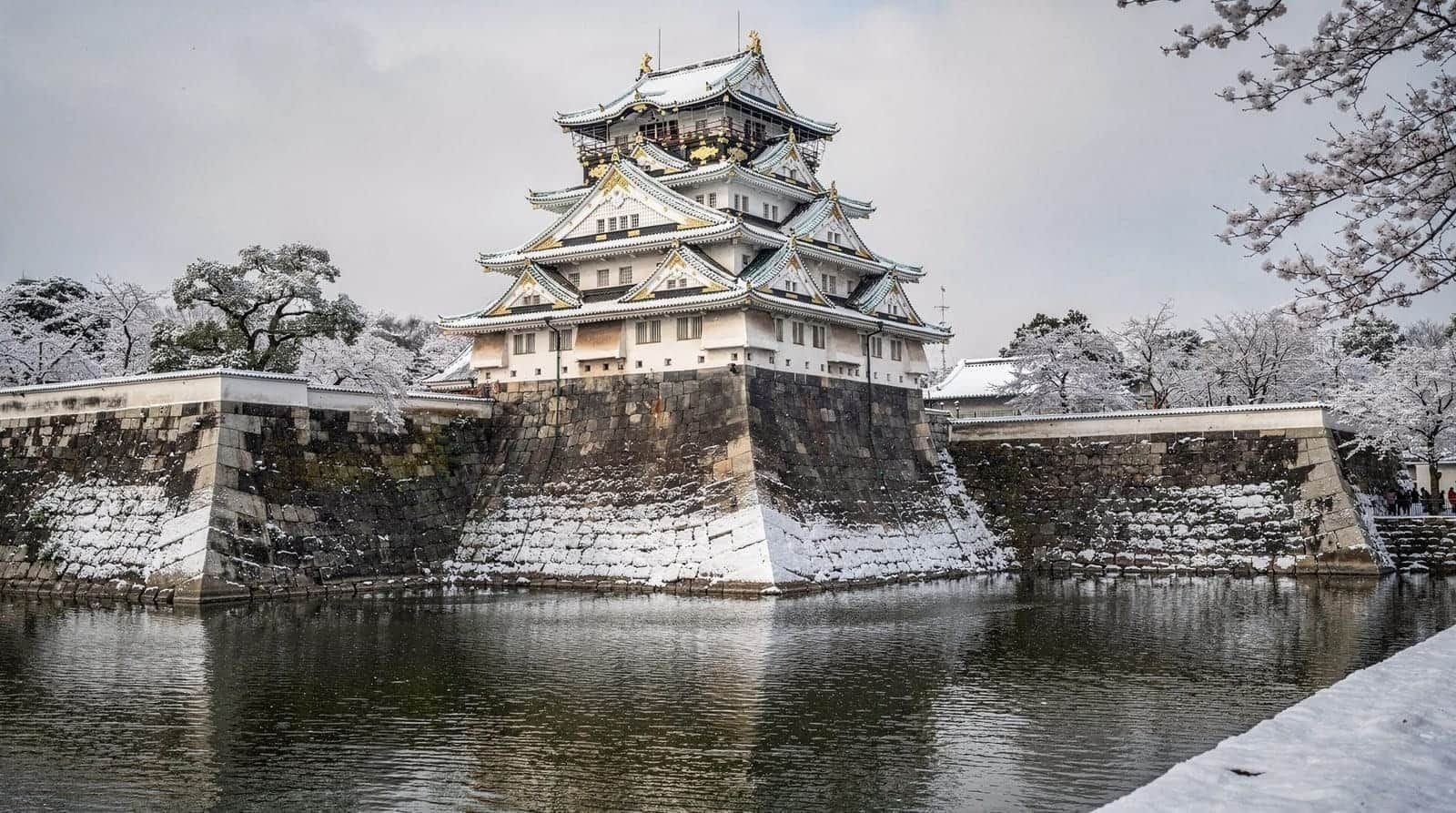 Osaka in winter, an honest guide — Osaka winter travel guide — real weather, illuminations, New Year traditions, an