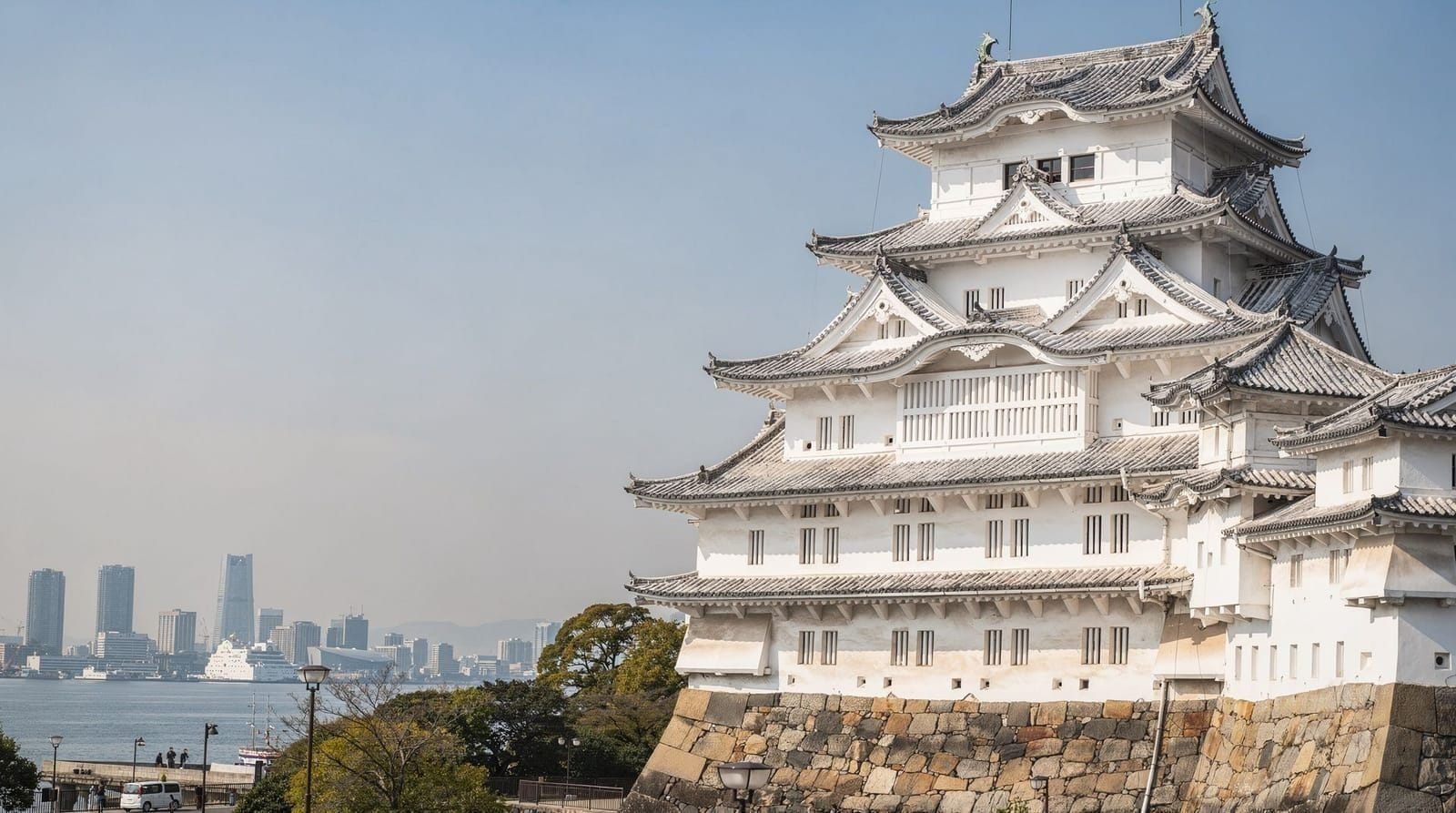 Kobe and Himeji day loop from Osaka — 1 days — moderate — mid-range